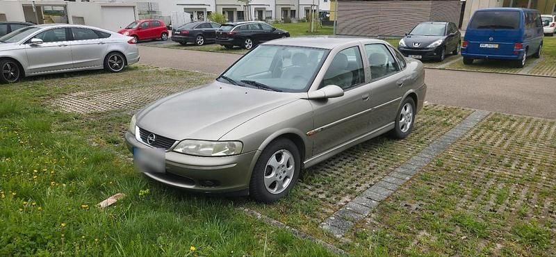 Gebraucht Opel Vectra 101 PS (74 kW) 1999 Grau Limousine