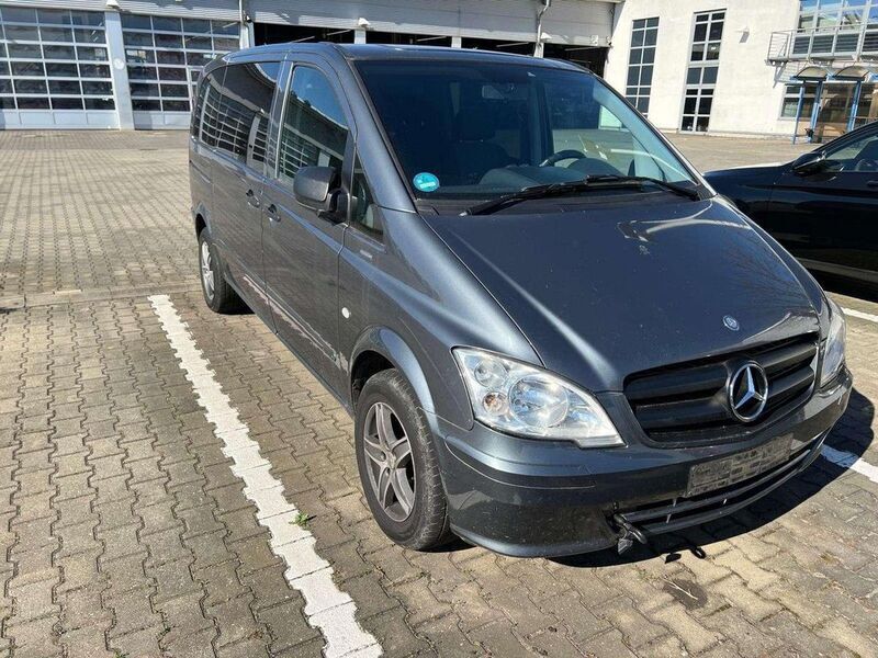 Grau Gebraucht 2010 Mercedes Vito Van / Kleinbus | 6.999 € (Superpreis) - Bild 1/4