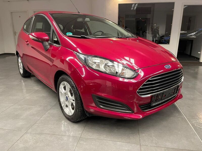 Gebraucht Ford Fiesta SYNC Edition 75 PS (55 kW) 2013 Rot Kleinwagen