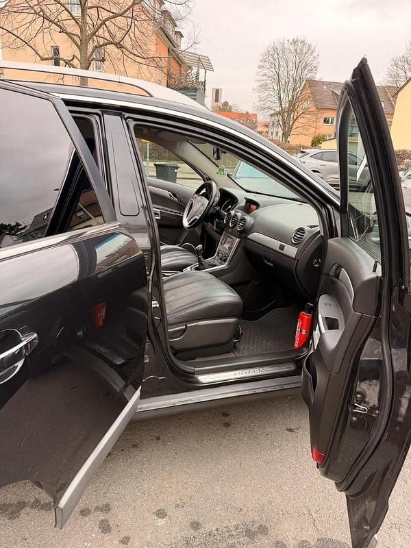 Gebraucht Opel Antara 163 PS (119 kW) 2014 Schwarz SUV