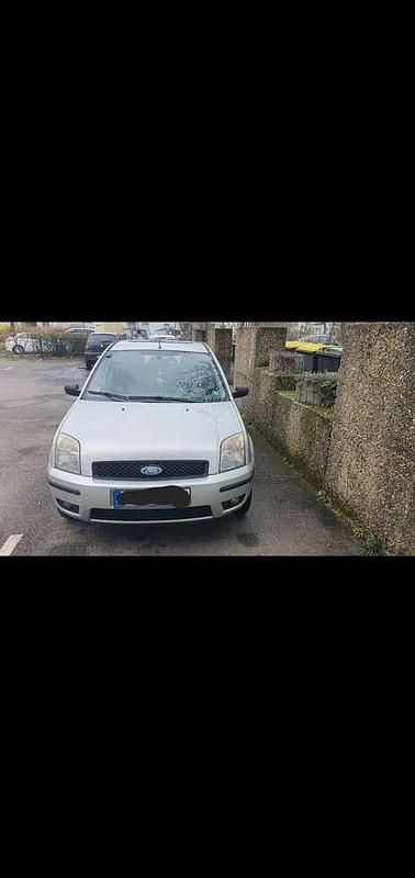 Gebraucht Ford Fusion 90 PS (66 kW) 2005 Silber Kleinwagen