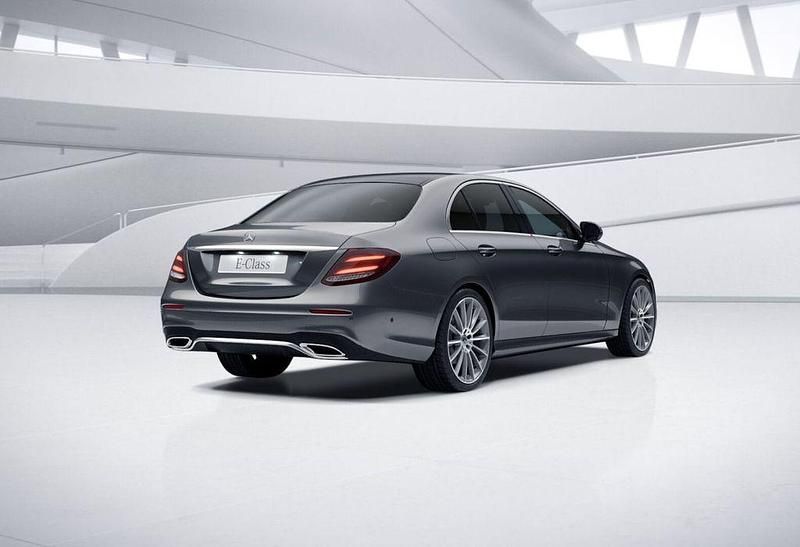 Second-hand Mercedes E220 194 CP (142 kW) 2019 Negru Berlinǎ