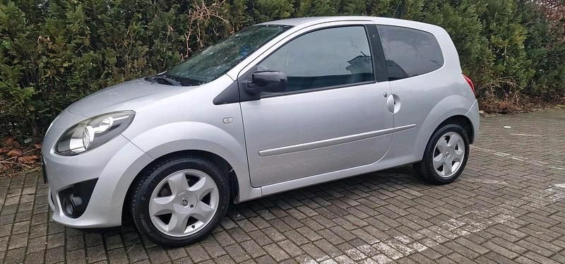 Gebraucht Renault Twingo 75 PS (55 kW) 2010 Silber Kleinwagen