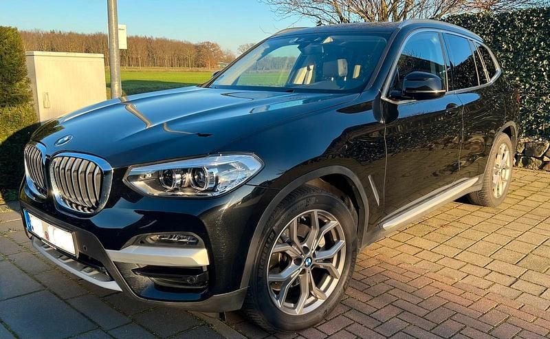 Schwarz Gebraucht 2020 BMW X3 xLine SUV | 29.500 € (Guter Preis) - Bild 1/4