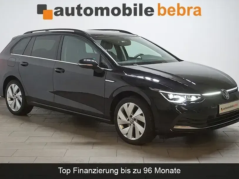 Gebraucht VW Golf VIII Style 150 PS (110 kW) 2022 Deep black Kombi