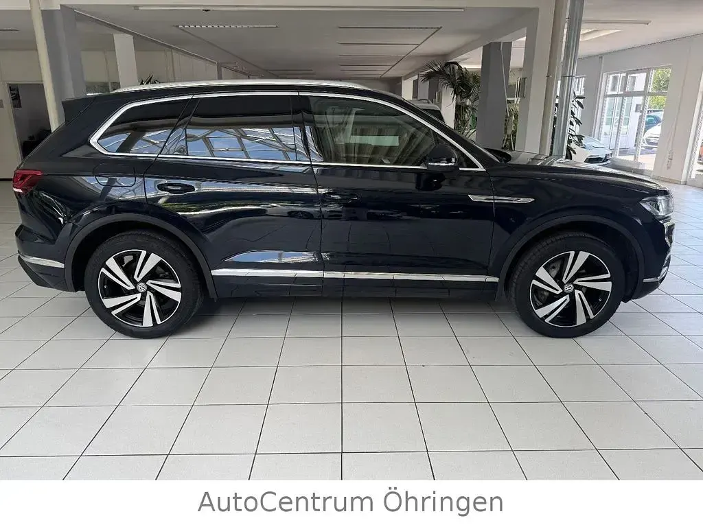 Gebraucht VW Touareg Elegance 286 PS (210 kW) 2019 Blau SUV