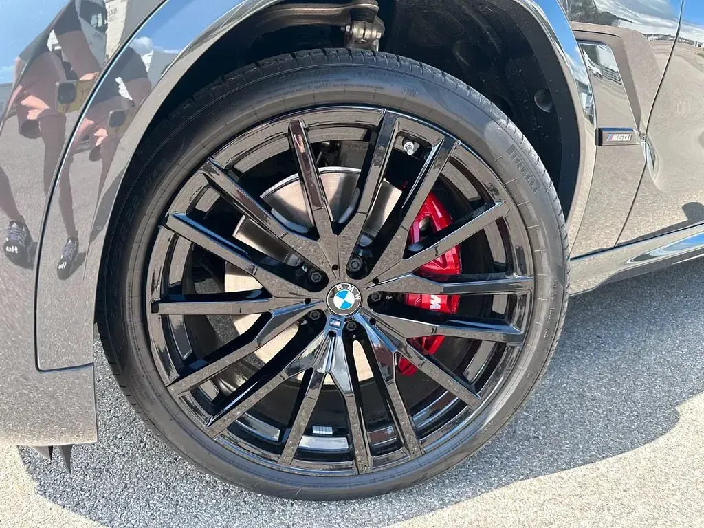 Gebraucht BMW X6 M Sport 530 PS (389 kW) 2025 Grau SUV
