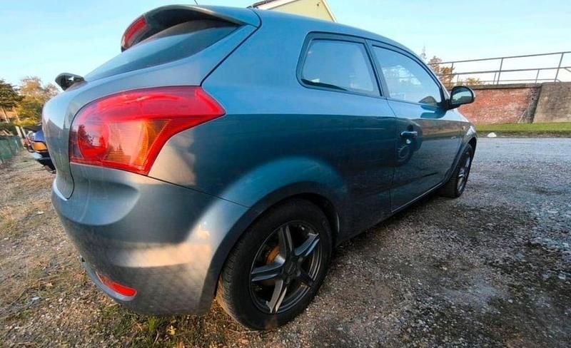 Gebraucht Kia Ceed EX 122 PS (89 kW) 2008 Blau Kleinwagen