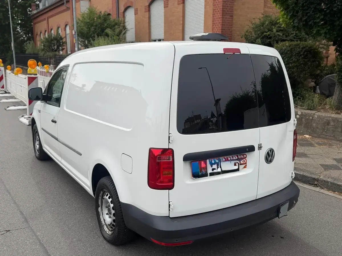 Gebraucht VW Caddy 102 PS (75 kW) 2017 Weiß Van / Kleinbus