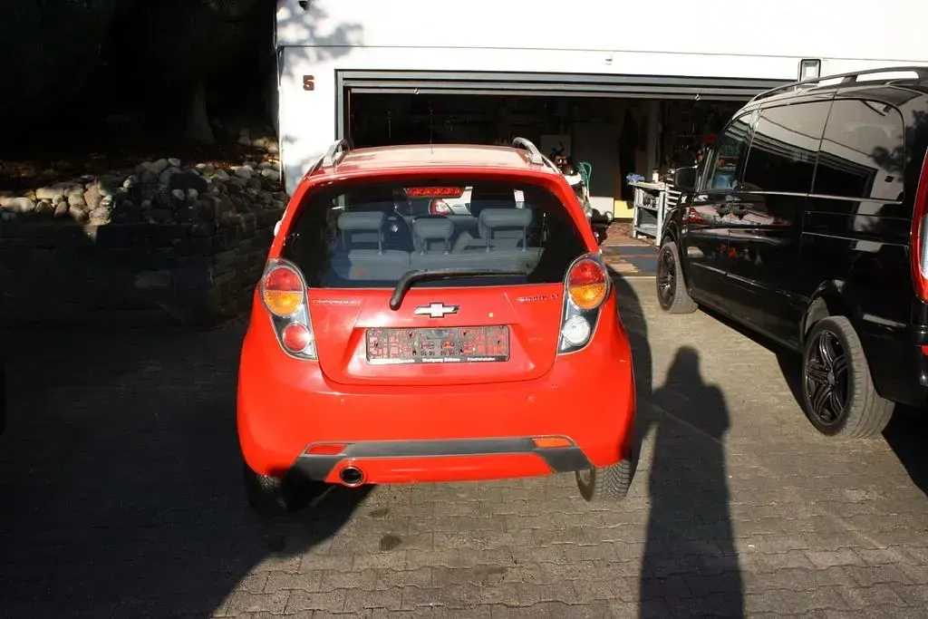 Gebraucht Chevrolet Spark LS 82 PS (60 kW) 2011 Rot Kleinwagen