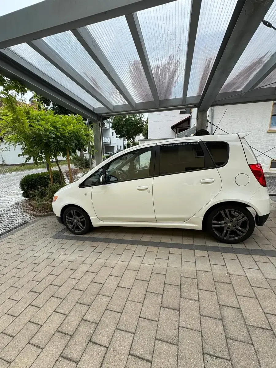 Gebraucht Mitsubishi Colt 95 PS (69 kW) 2008 Weiß Kombi