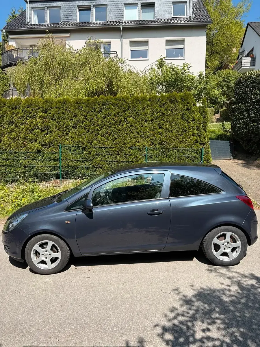 Gebraucht Opel Corsa 86 PS (63 kW) 2010 Grau Kleinwagen