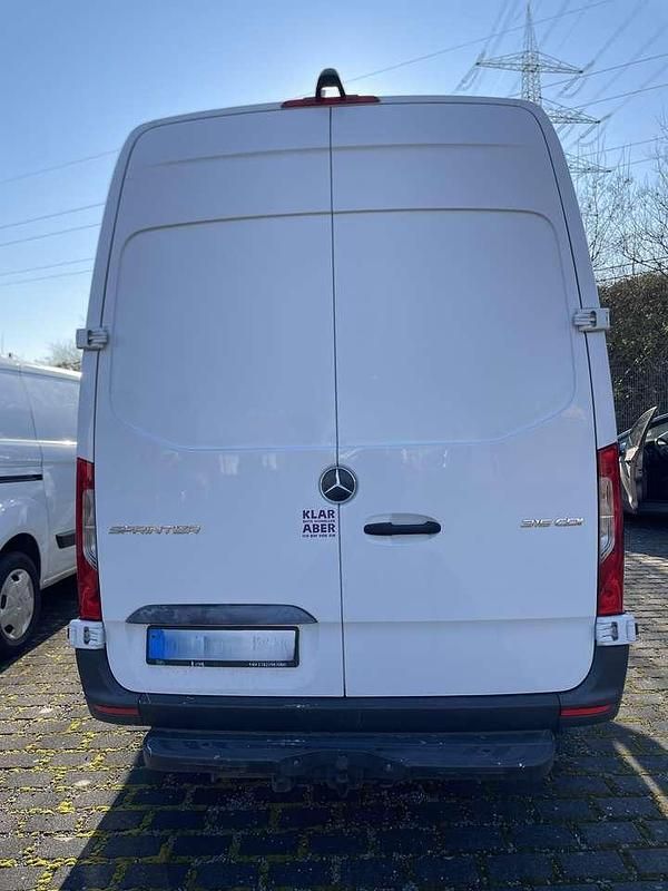 Gebraucht Mercedes Sprinter 150 PS (110 kW) 2020 Weiß Van