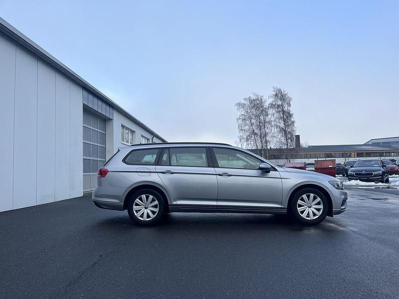 Gebraucht VW Passat Conceptline 150 PS (110 kW) 2022 Silber Kombi