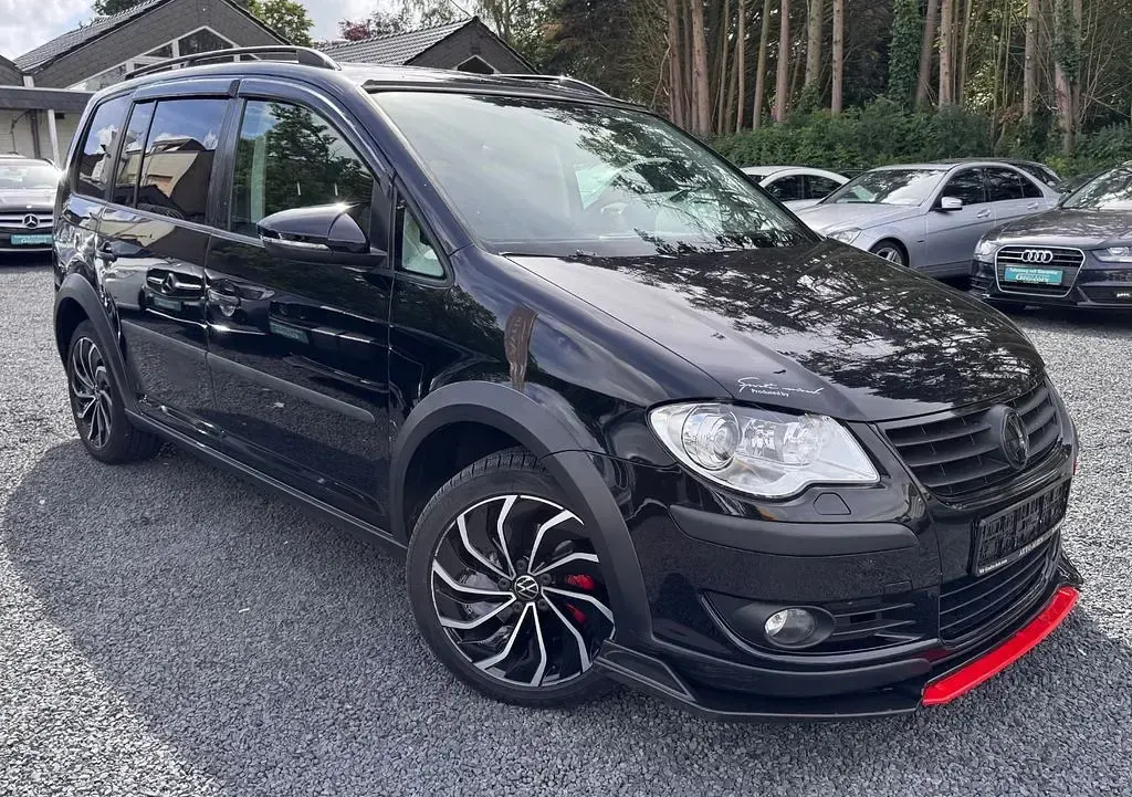 Gebraucht VW Touran Cross 140 PS (102 kW) 2010 Schwarz Van / Kleinbus