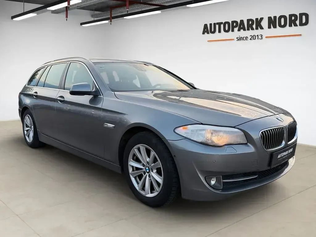 Gebraucht BMW 530 258 PS (189 kW) 2013 Spacegrau Kombi
