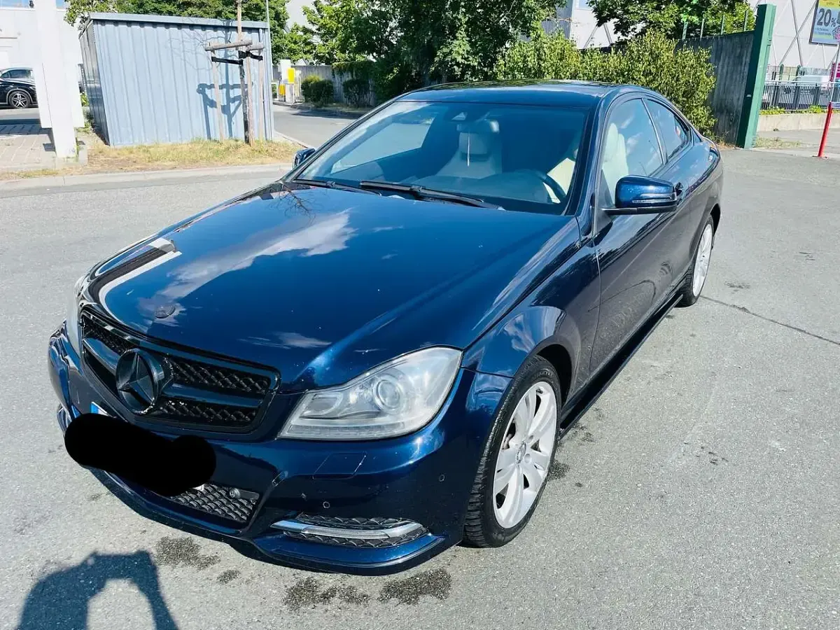 Gebraucht Mercedes C220 Avantgarde 170 PS (125 kW) 2012 Coupé