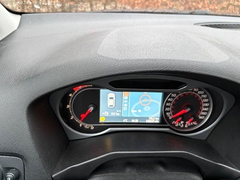 Gebraucht Ford Mondeo Sport 145 PS (106 kW) 2009 Blau Limousine