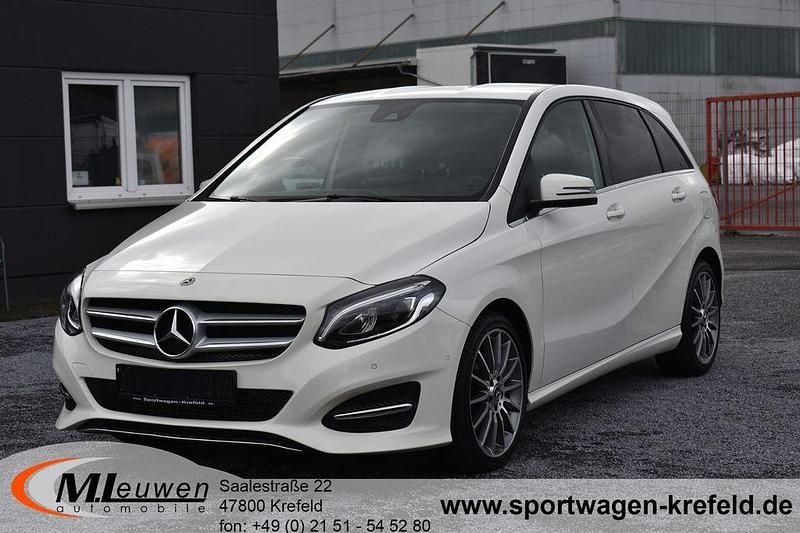 Gebraucht Mercedes B200 AMG 136 PS (100 kW) 2018 Weiß Van / Kleinbus