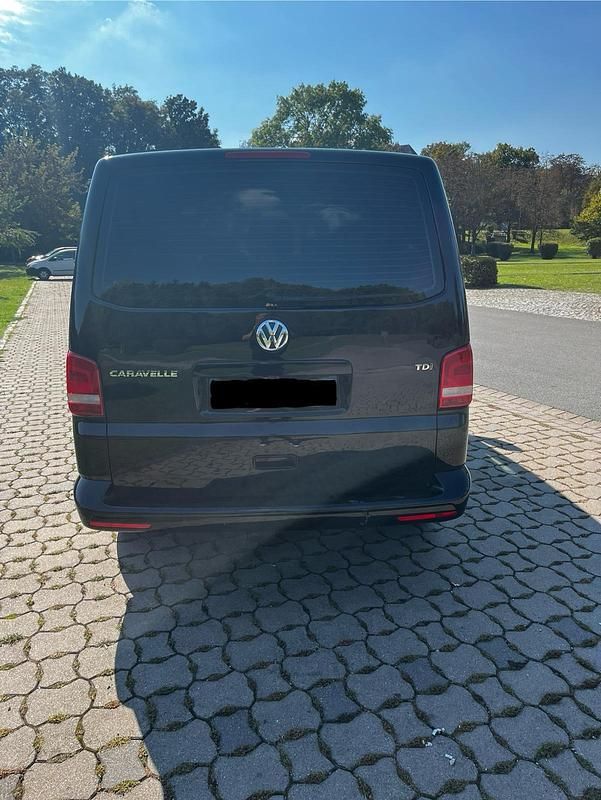 Gebraucht VW Caravelle 140 PS (102 kW) 2013 Schwarz Van / Kleinbus