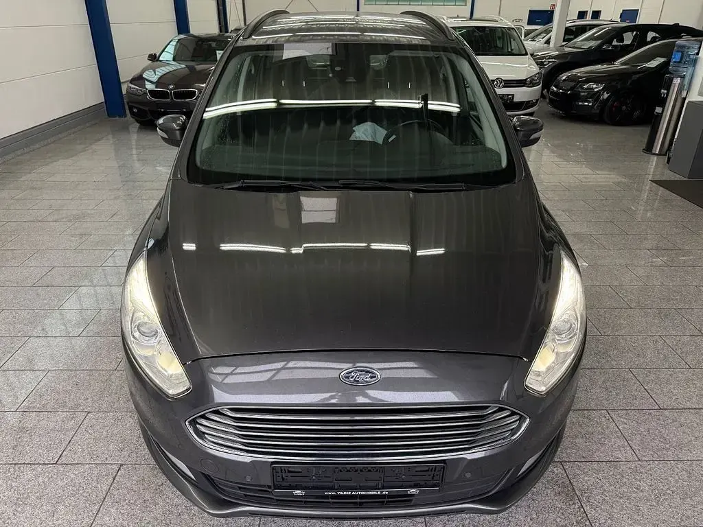 Usata Ford Galaxy 326 CV (239 kW) 2018 Grigio Monovolume