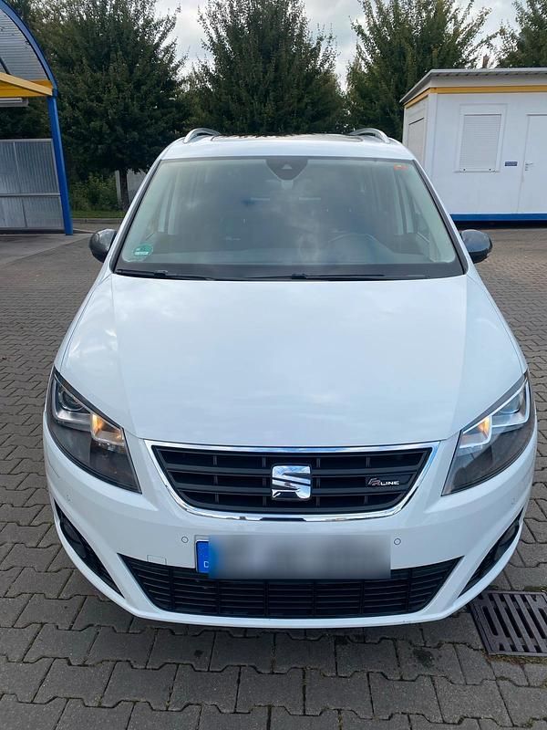 Weiß Gebraucht 2017 Seat Alhambra Van / Kleinbus | 24.000 € (Etwas zu teuer) - Bild 1/4