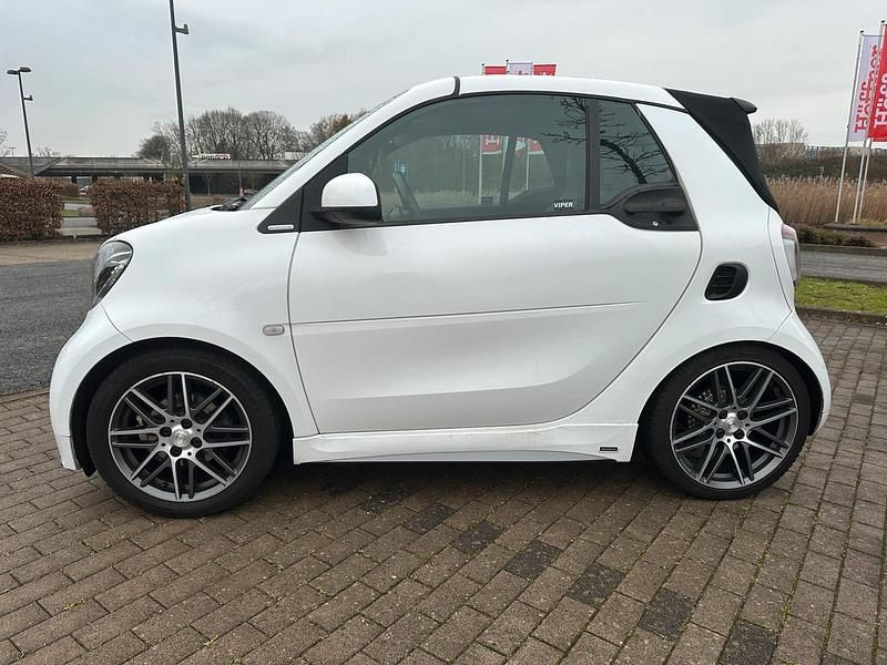 Gebraucht Smart ForTwo Cabrio Brabus 90 PS (66 kW) 2015 Weiß Cabrio