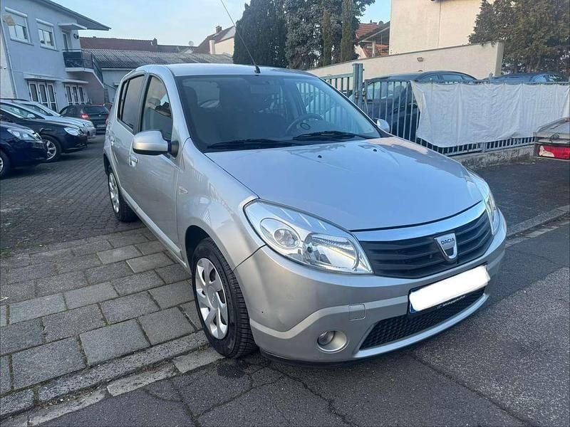 Gebraucht Dacia Sandero Lauréate 75 PS (55 kW) 2009 Platingrau Limousine