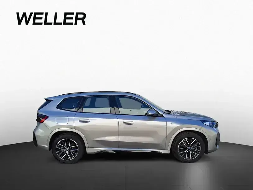 Gebraucht BMW X1 M Sport 211 PS (155 kW) 2025 Spacesilber (silber) SUV