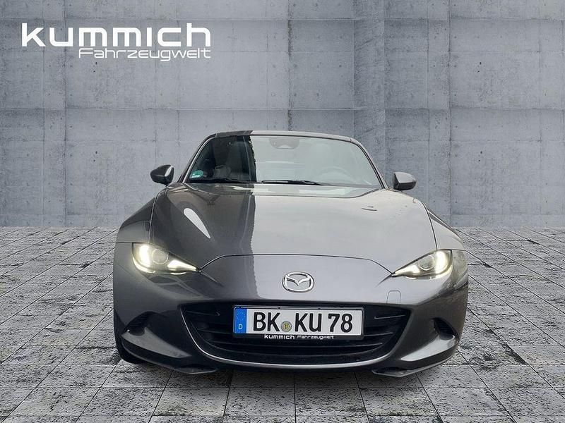 Neu Mazda MX5 Exclusive 132 PS (97 kW) 2025 Machine gray (grau) Cabrio
