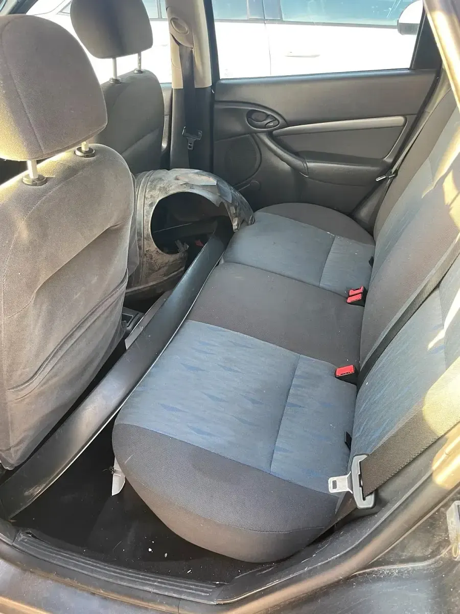 Usata Ford Focus 100 CV (73 kW) 2003 Grigio Station wagon