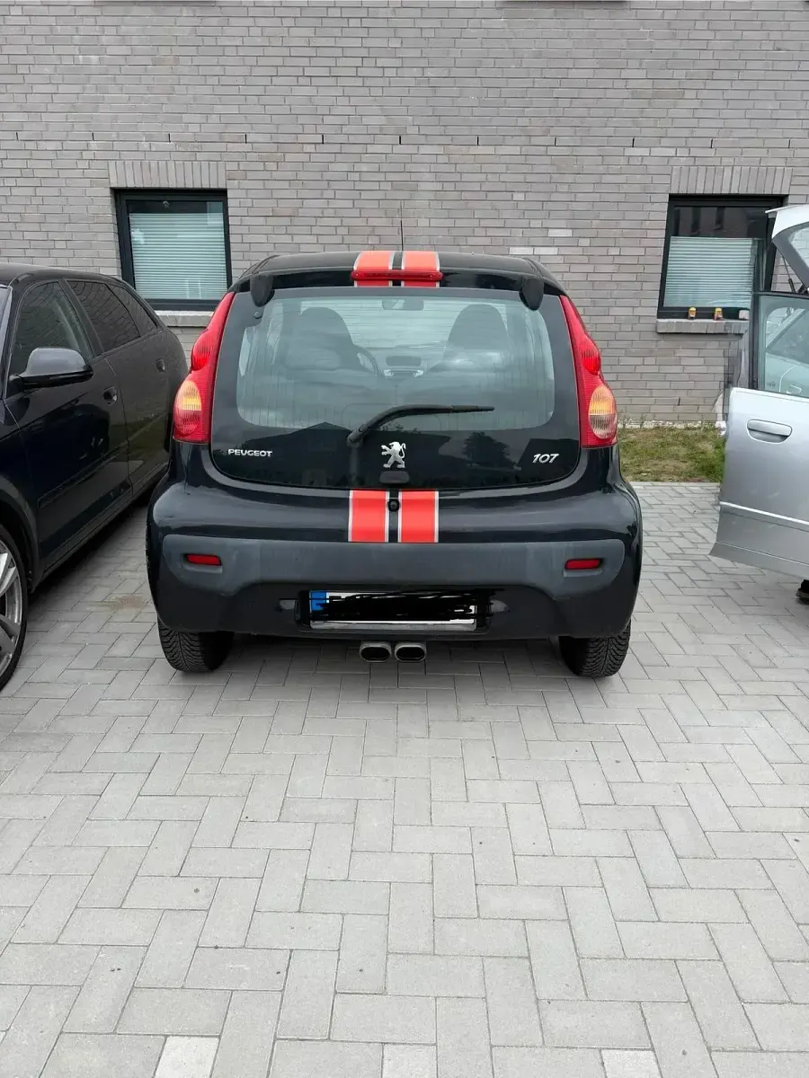 Gebraucht Peugeot 107 67 PS (49 kW) 2007 Schwarz Kleinwagen