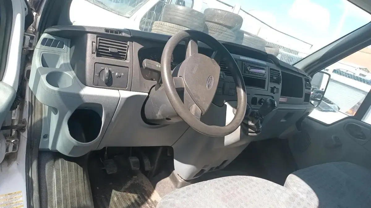 Gebraucht Ford Transit 2011 Weiß Limousine