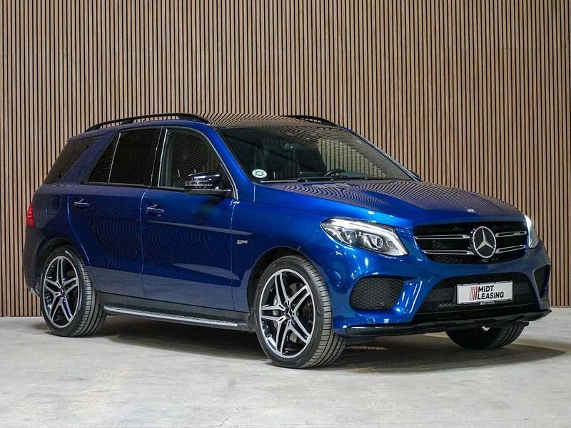 Blau Gebraucht 2018 Mercedes GLE43 AMG AMG SUV | 38.080 € (Superpreis) - Bild 1/4