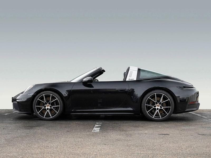 Neu Porsche 911 Targa 4 541 PS (397 kW) 2025 Schwarz Cabrio