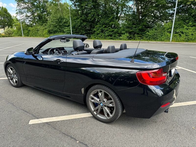 Schwarz Gebraucht 2016 BMW M235 Performance Cabrio | 28.500 € (Guter Preis) - Bild 1/4