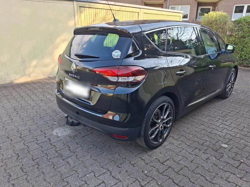 Gebraucht Renault Scénic IV 140 PS (102 kW) 2018 Schwarz Van / Kleinbus