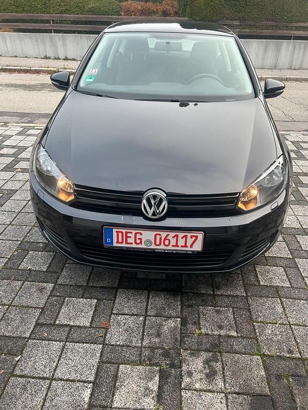 Schwarz Gebraucht 2009 VW Golf VI Limousine | 2.695 € (Superpreis) - Bild 1/4