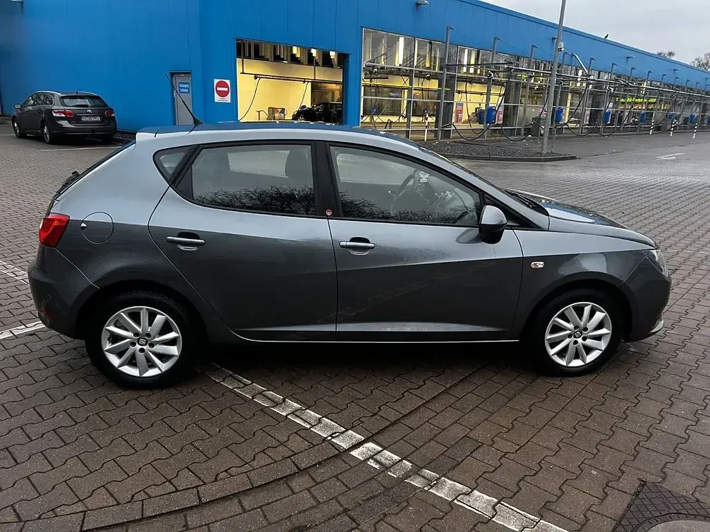 Gebraucht Seat Ibiza SOL 75 PS (55 kW) 2017 Grau Limousine
