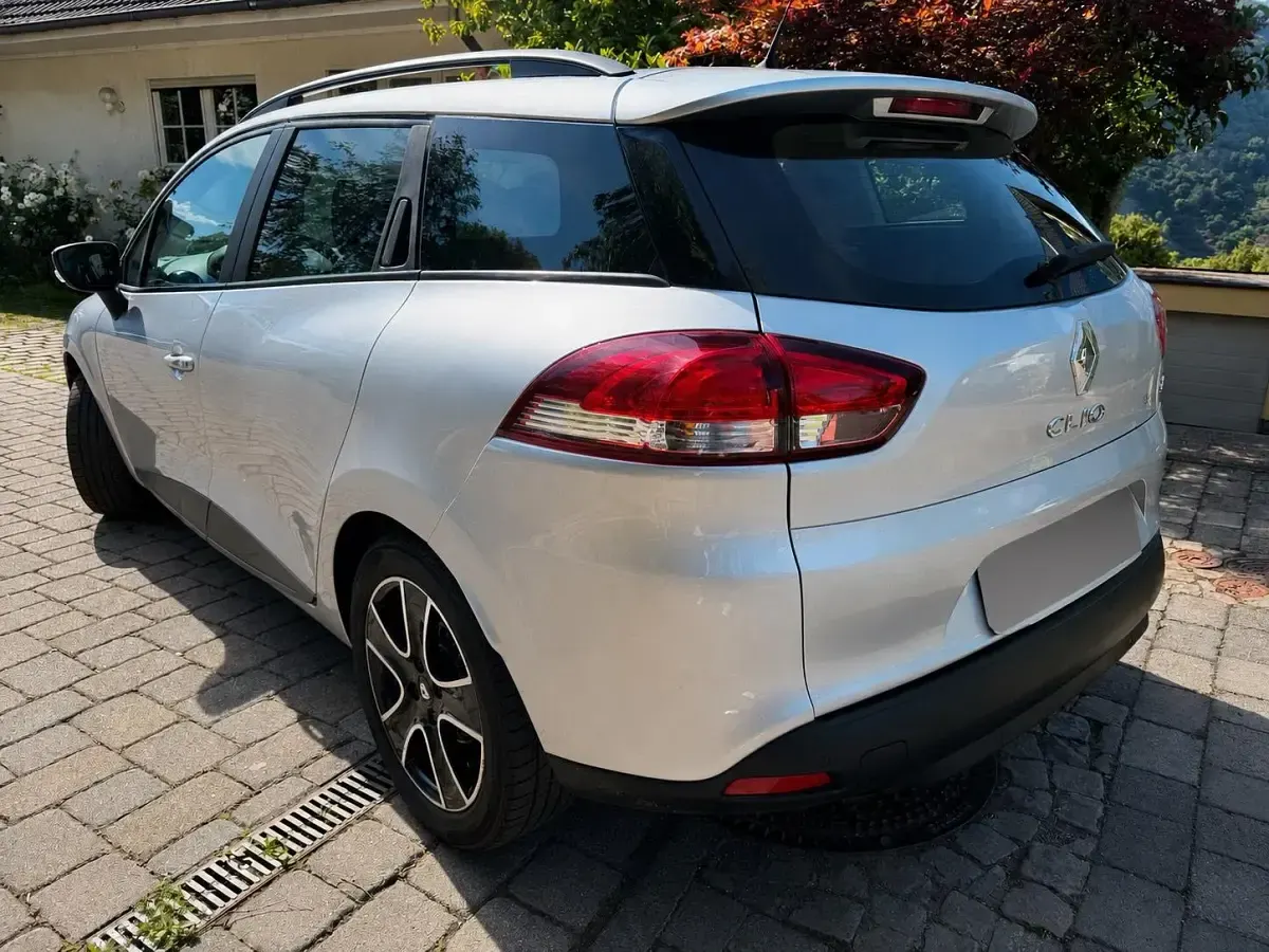 Gebraucht Renault Clio 75 PS (55 kW) 2013 Grau Kombi