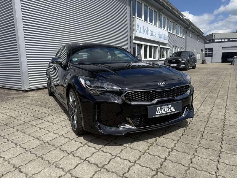 Gebraucht Kia Stinger 366 PS (269 kW) 2018 Schwarz metallic Kleinwagen