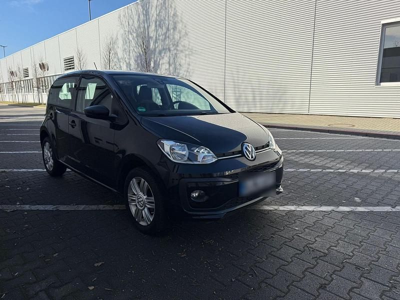 Second-hand VW up! 75 CP (55 kW) 2017 Negru Hatchback