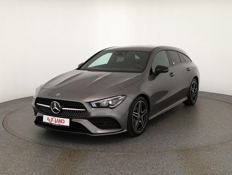 Grau Gebraucht 2022 Mercedes 200 AMG line | 33.990 € (Superpreis) - Bild 1/4