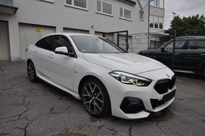 Alpinweiss iii Gebraucht 2023 BMW 220 M Sport Coupé | 25.850 € (Guter Preis) - Bild 1/4
