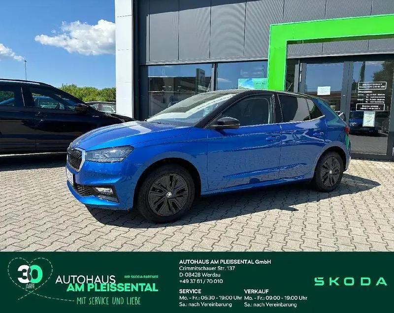 Raceblau metallic Gebraucht 2024 Skoda Fabia Selection Limousine | 19.980 € (Fairer Preis) - Bild 1/4