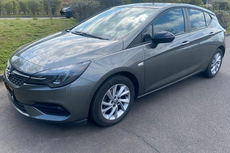 Gebraucht Opel Astra 130 PS (95 kW) 2021 Grau Limousine