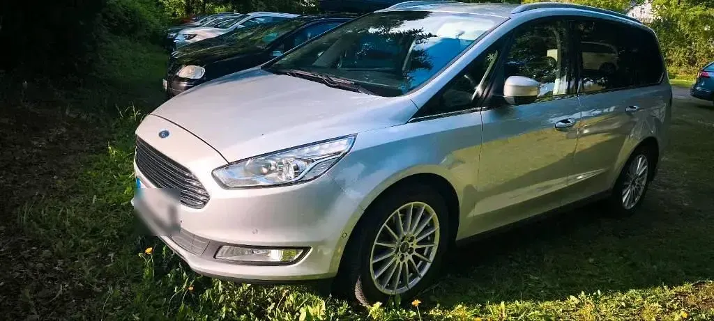 Gebraucht Ford Galaxy 150 PS (110 kW) 2018 Silber Van / Kleinbus
