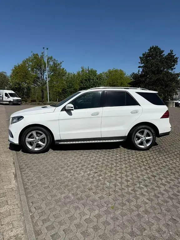 Gebraucht Mercedes GLE350 306 PS (225 kW) 2016 Weiß SUV