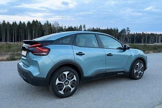 Second-hand Citroën C4 Feel 101 CP (74 kW) 2021 Albastru Berlinǎ