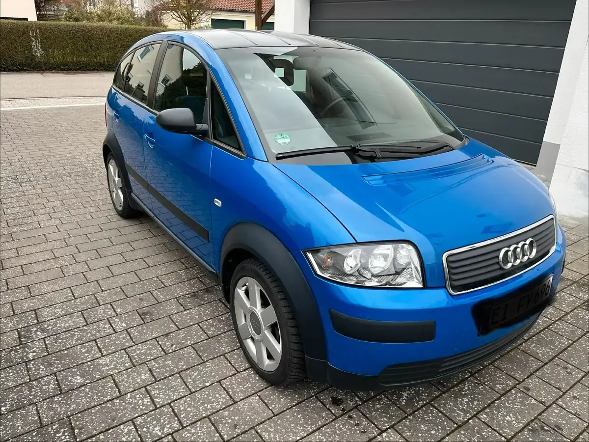 Gebraucht Audi A2 Design 75 PS (55 kW) 2003 Blau Kleinwagen